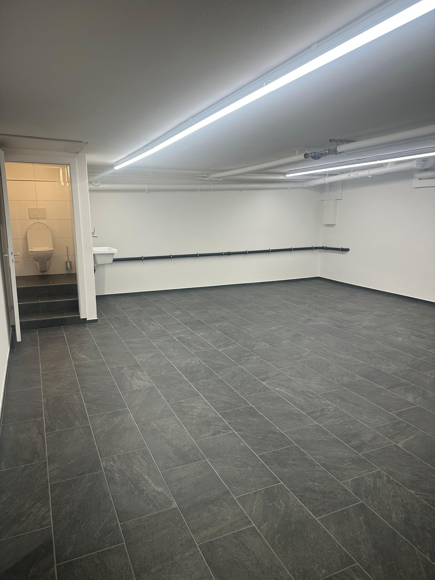 100m² commerciale