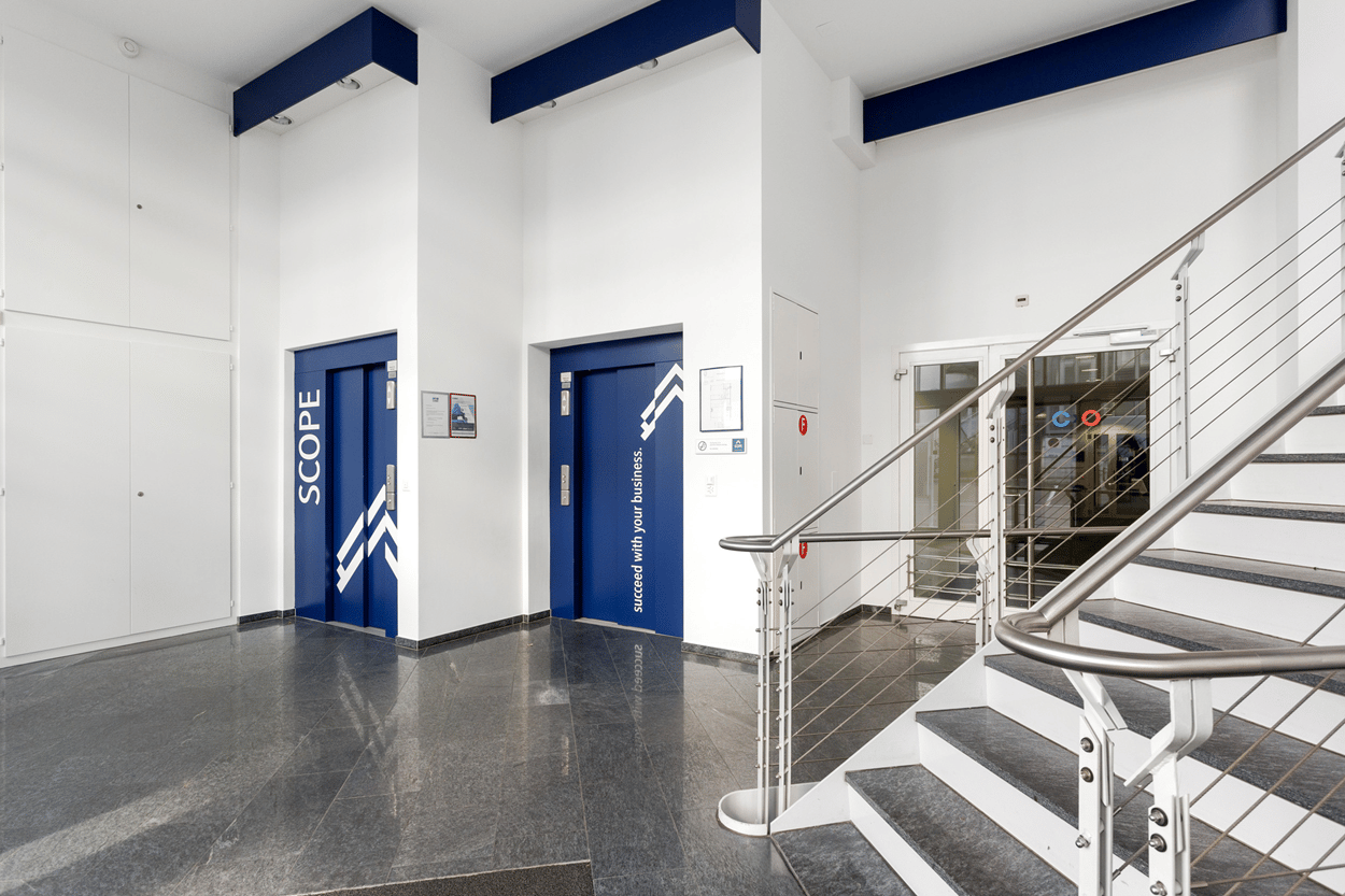 1185m² office, photo 3 of 10
