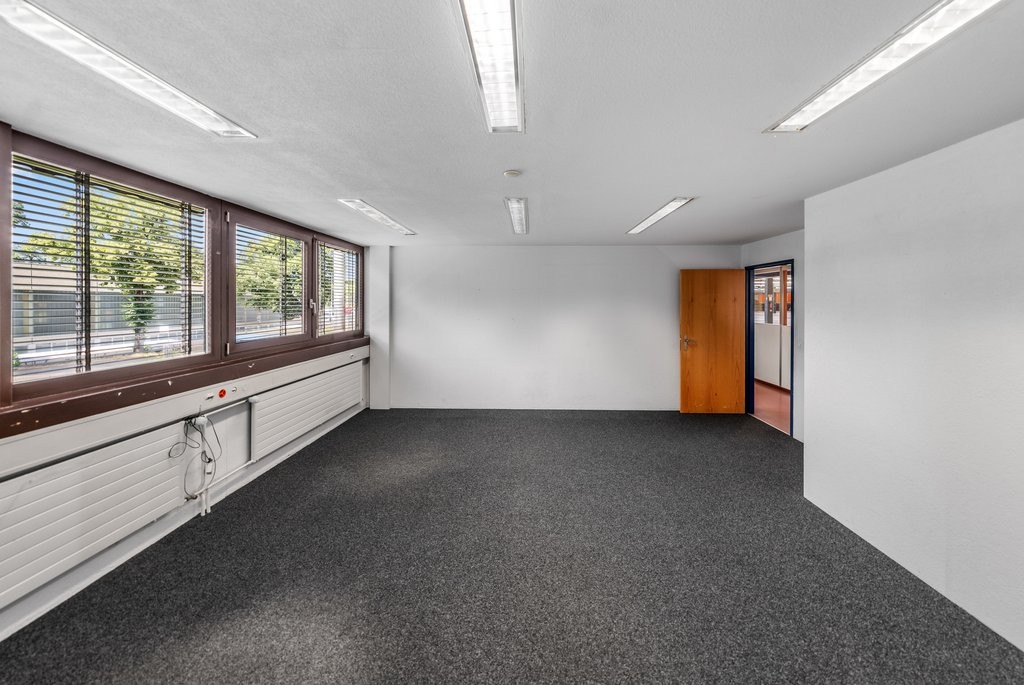 68m² office, photo 1 of 8