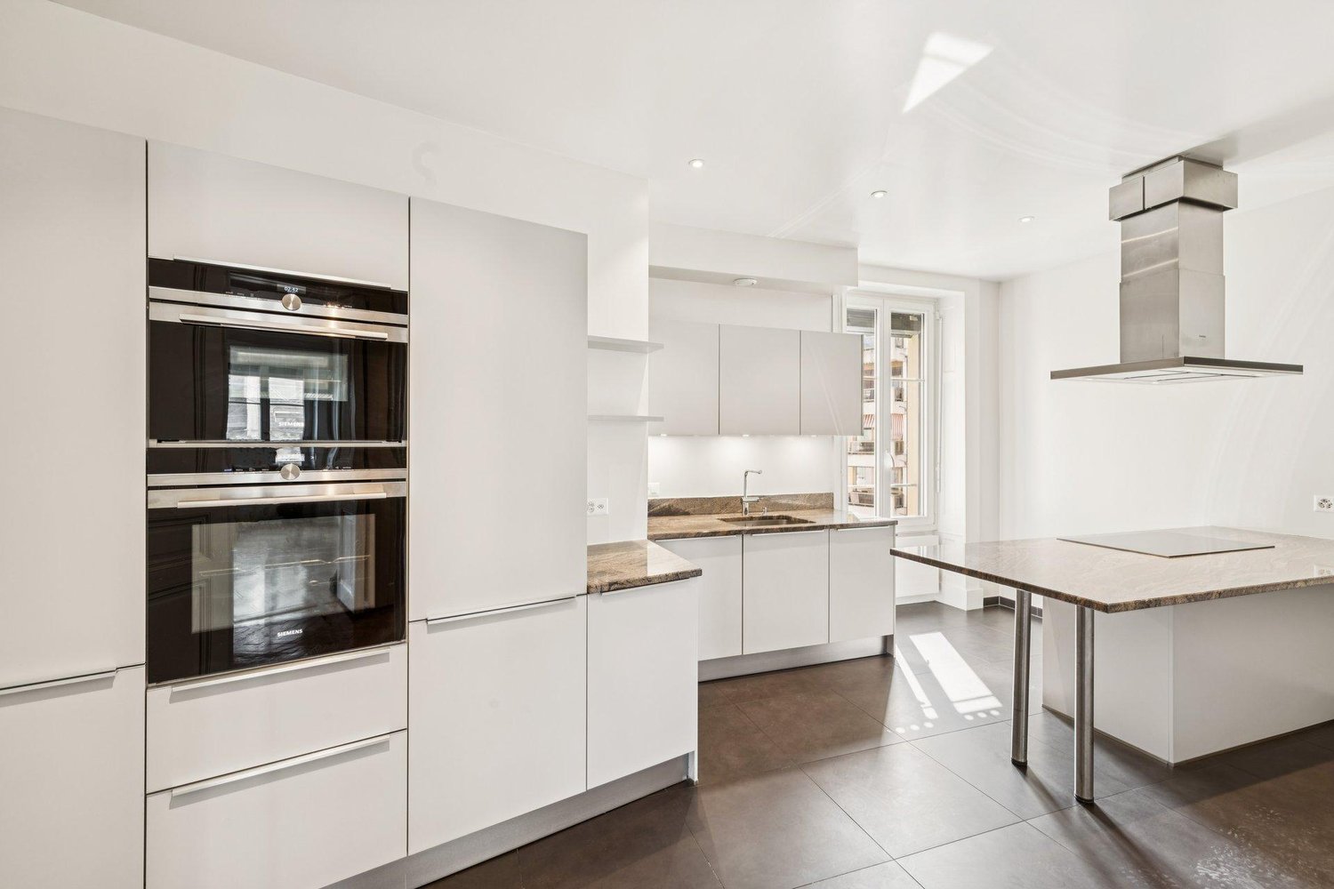 8 ½ rooms apartment