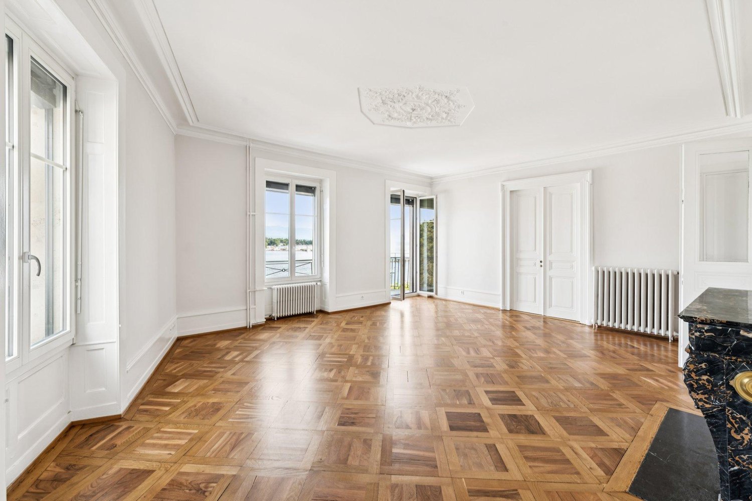 8 ½ rooms apartment