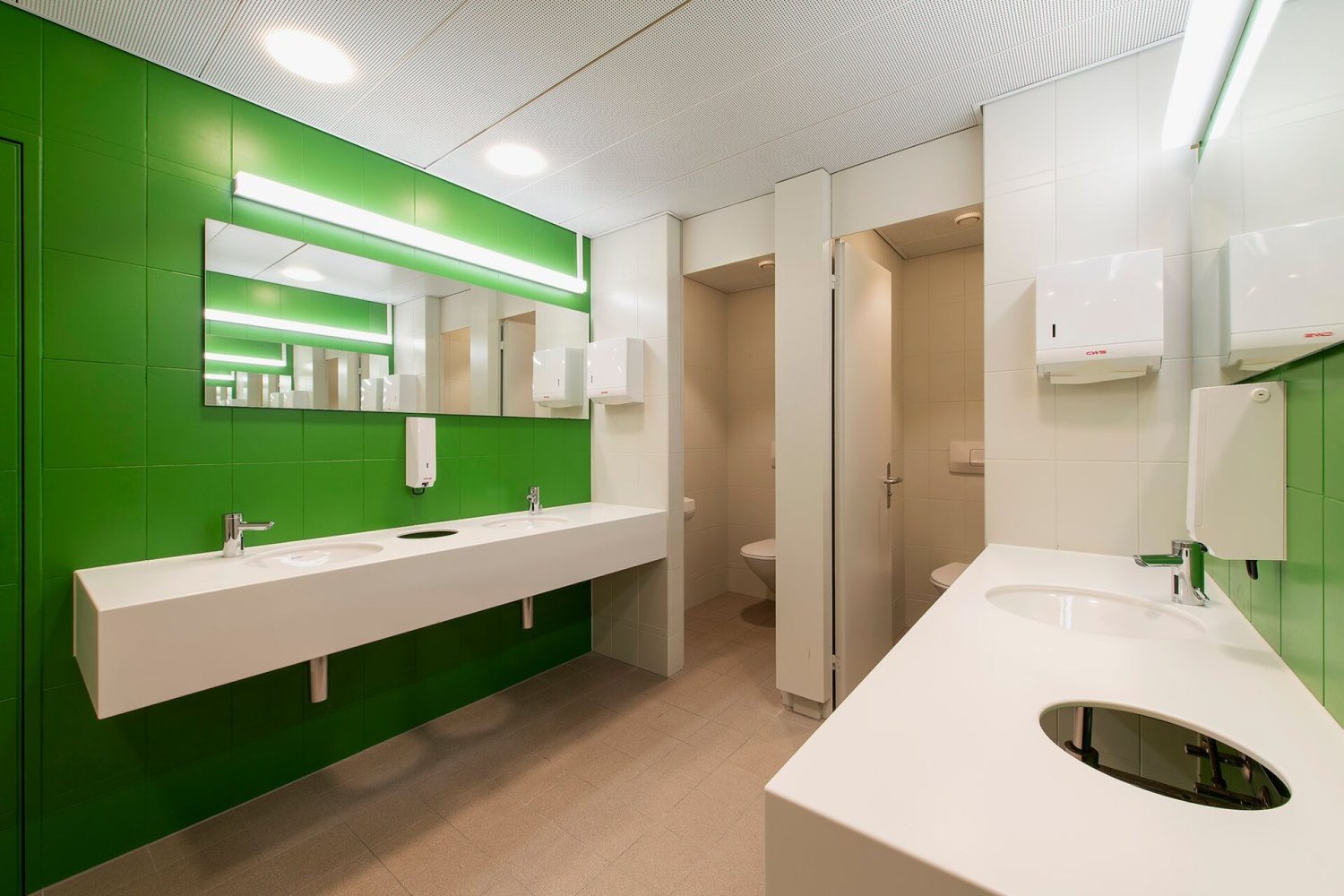 700m² office, photo 7 of 9