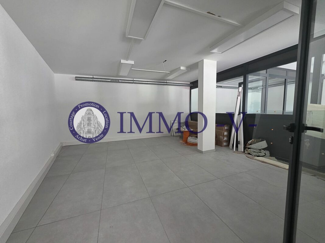 Office, photo 5 of 6