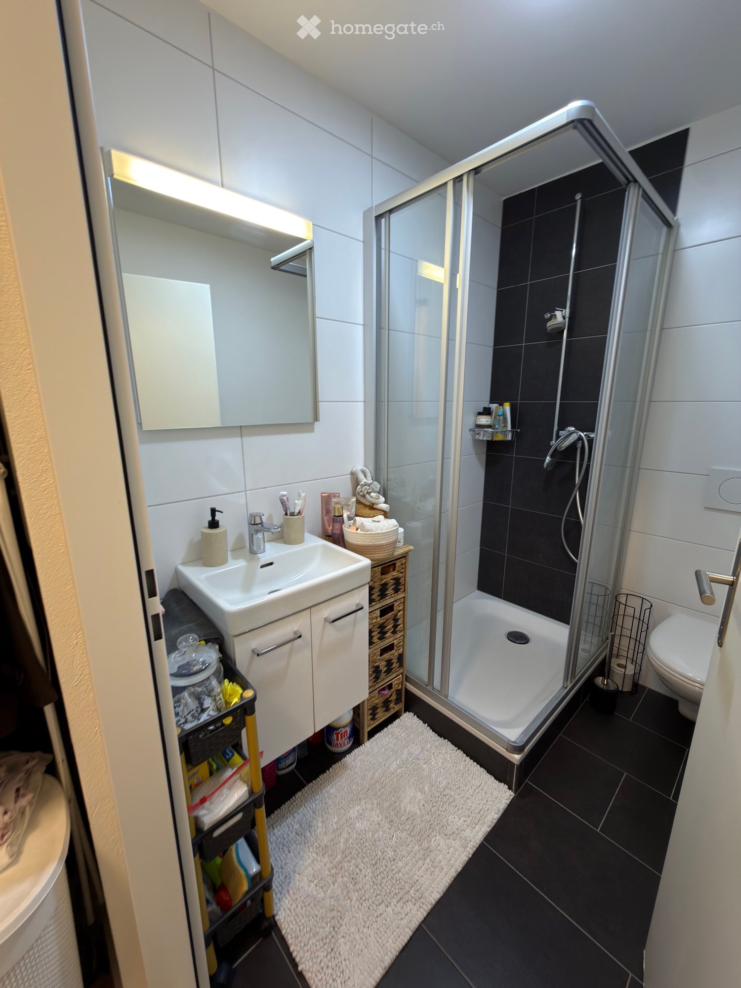 1 room single room