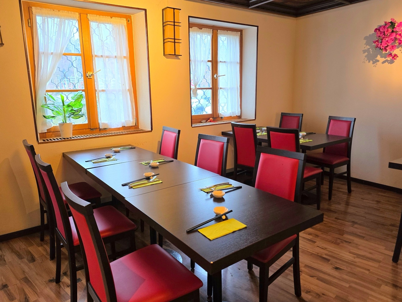 338m² restaurant, photo 4 of 7