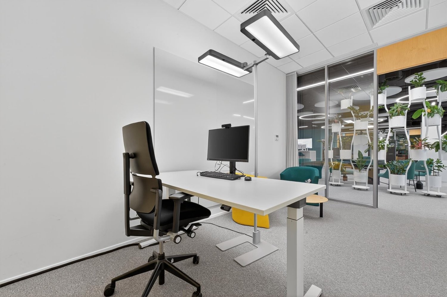 1600m² office, photo 5 of 10