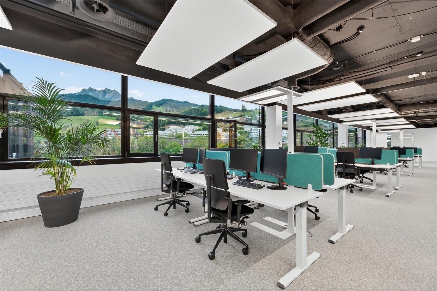 1600m² office, photo 4 of 10