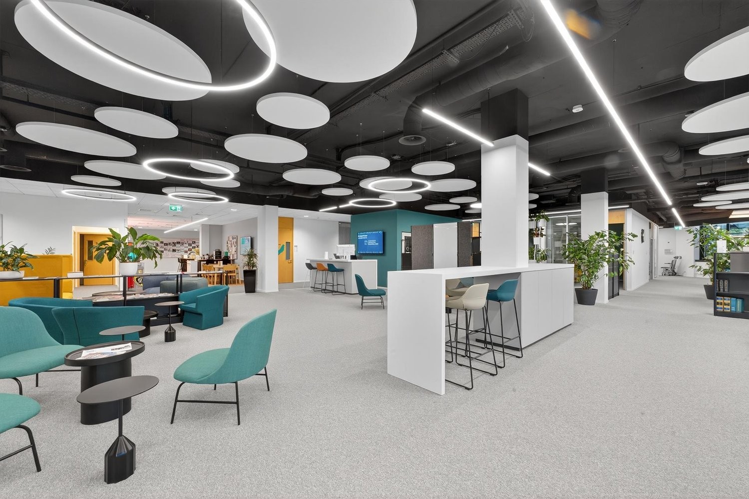 1600m² office, photo 2 of 10