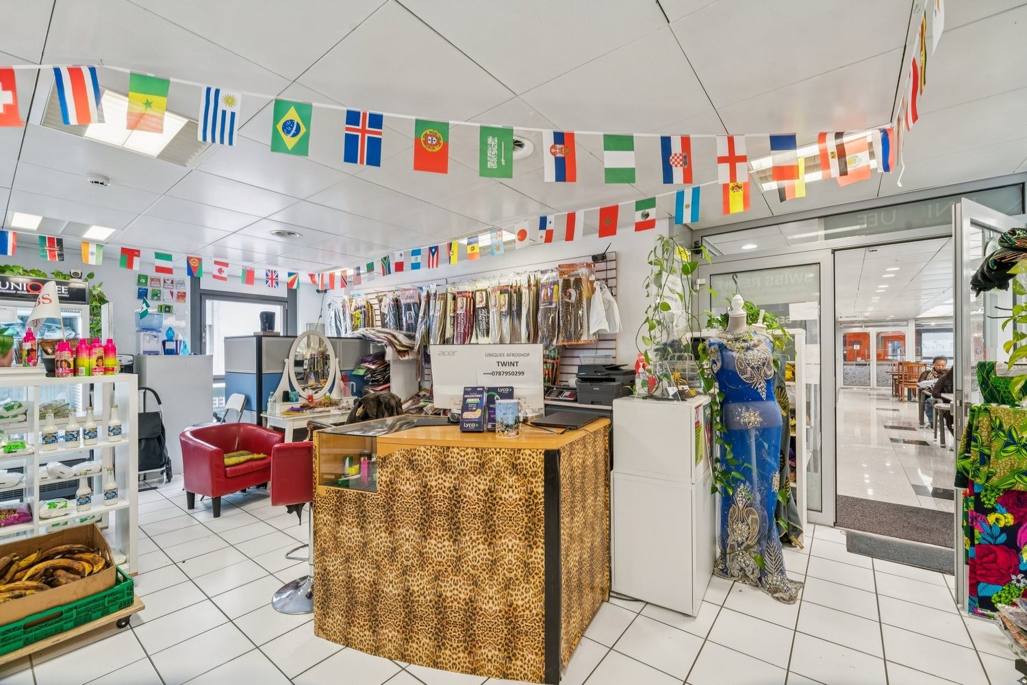 47m² shop, photo 4 of 5
