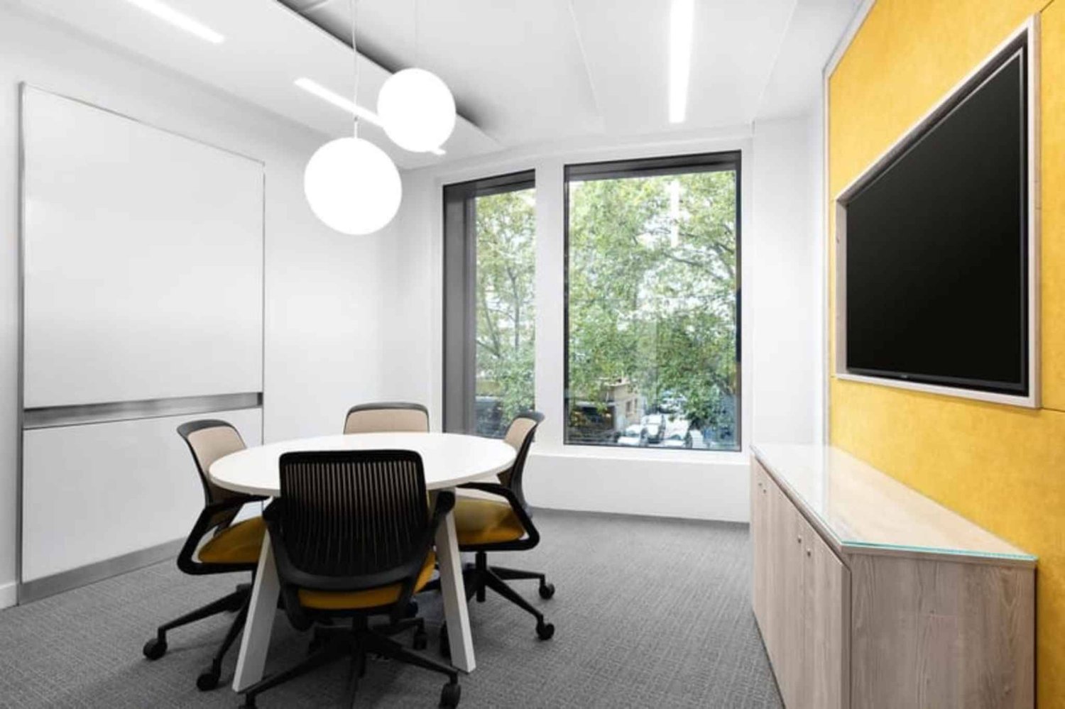 50m² office, photo 3 of 6