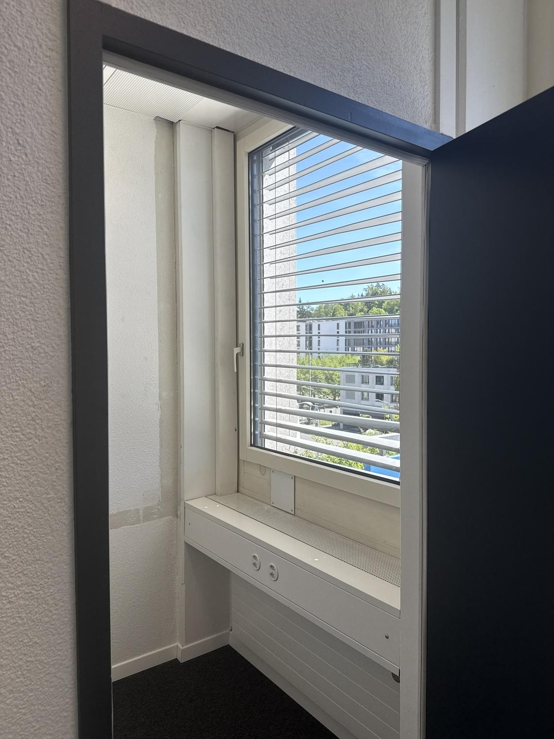 71m² office, photo 1 of 7