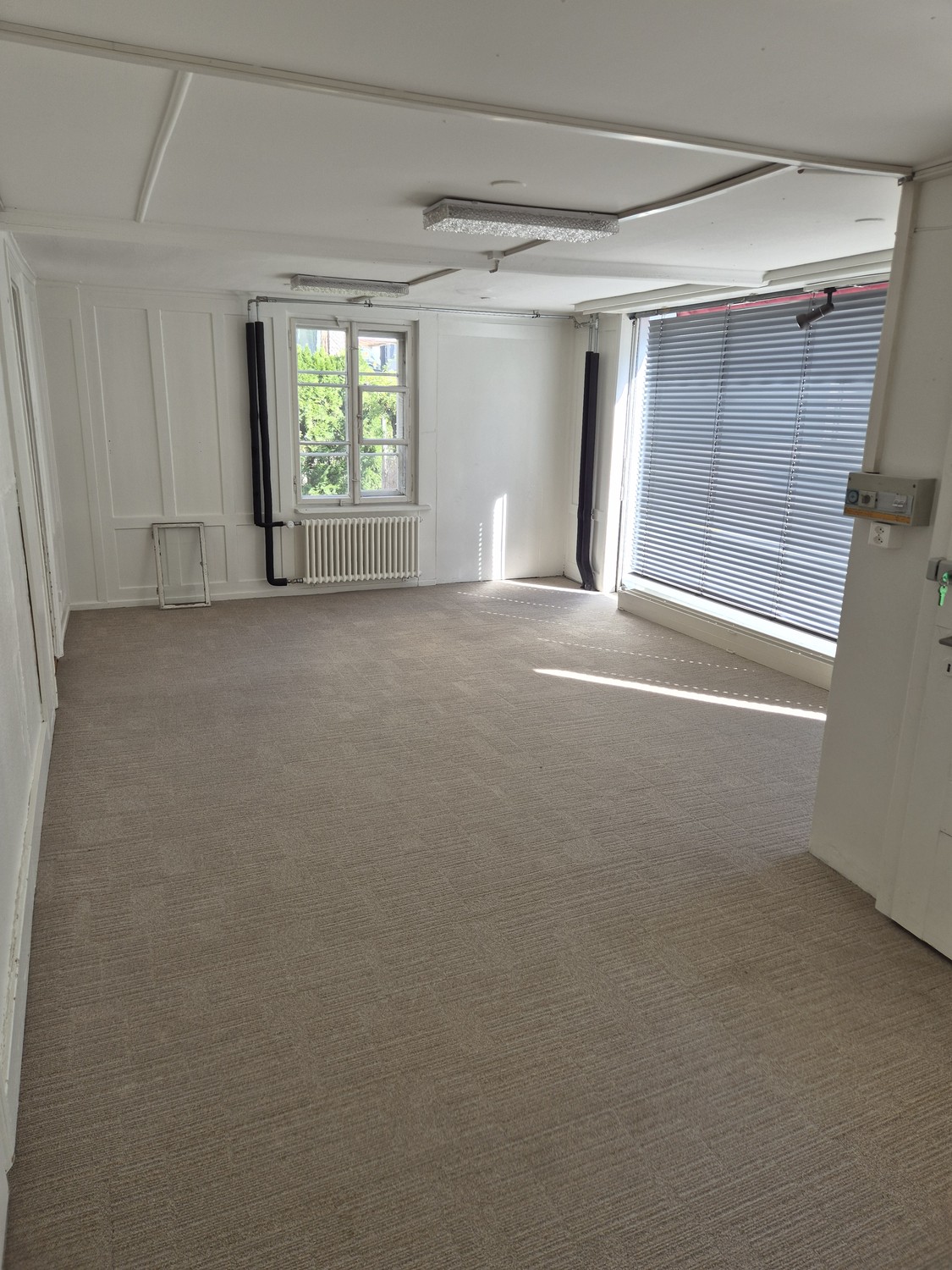 27m² commercial