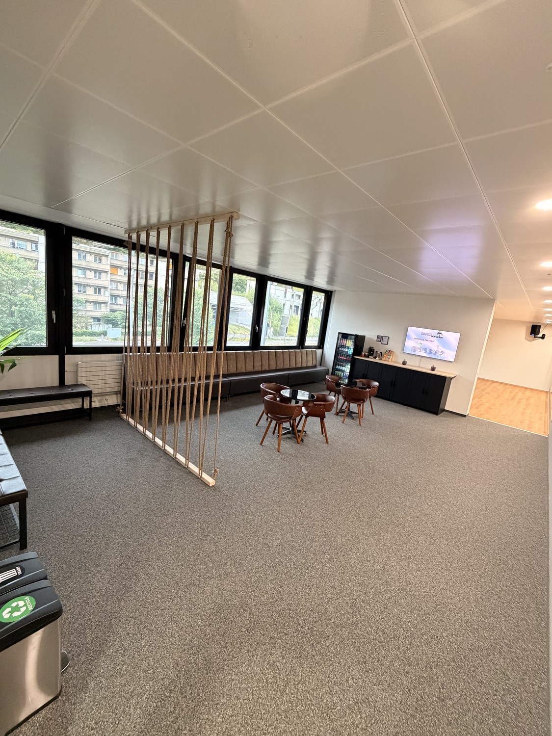100-150m² commercial, photo 2 of 10