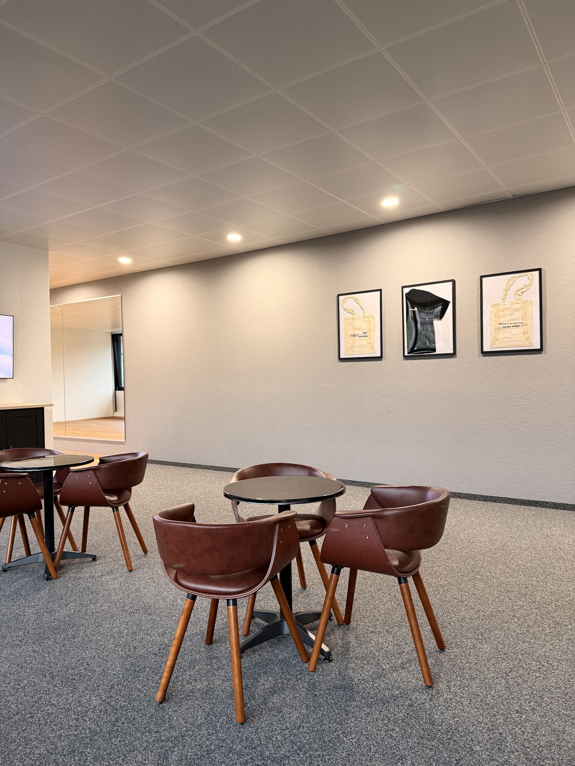 100-150m² commercial, photo 5 of 10