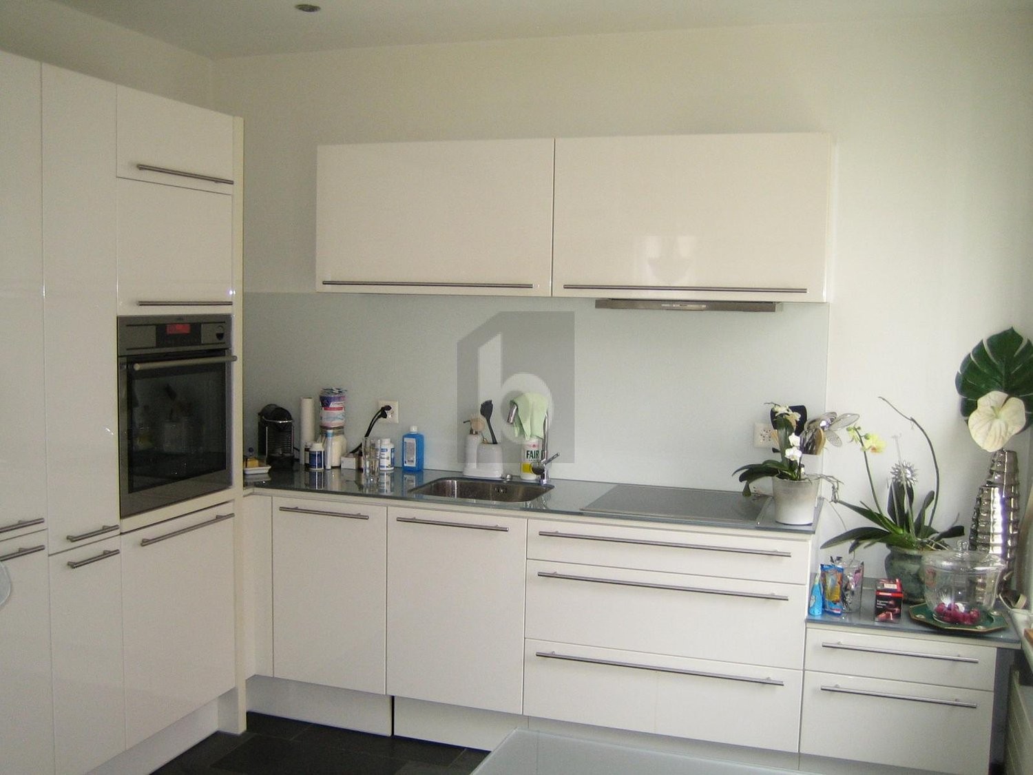12 rooms multi family house, photo 3 of 4