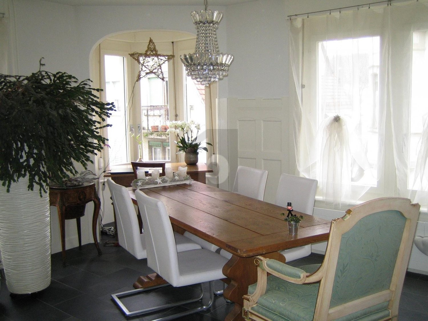 12 rooms multi family house, photo 2 of 4