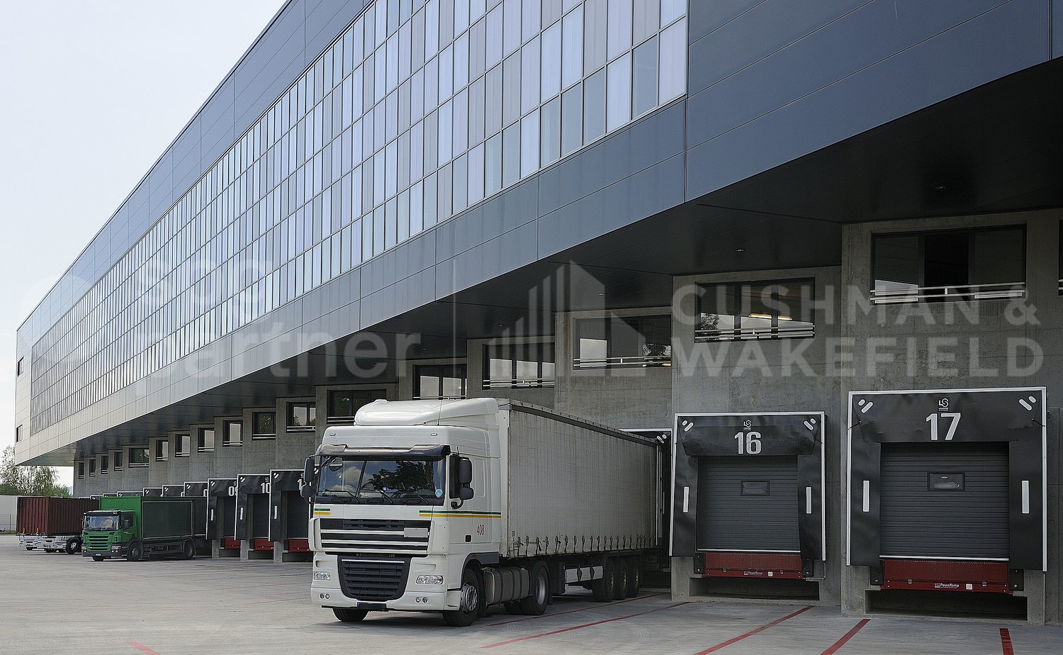 3000m² commercial, photo 4 of 10