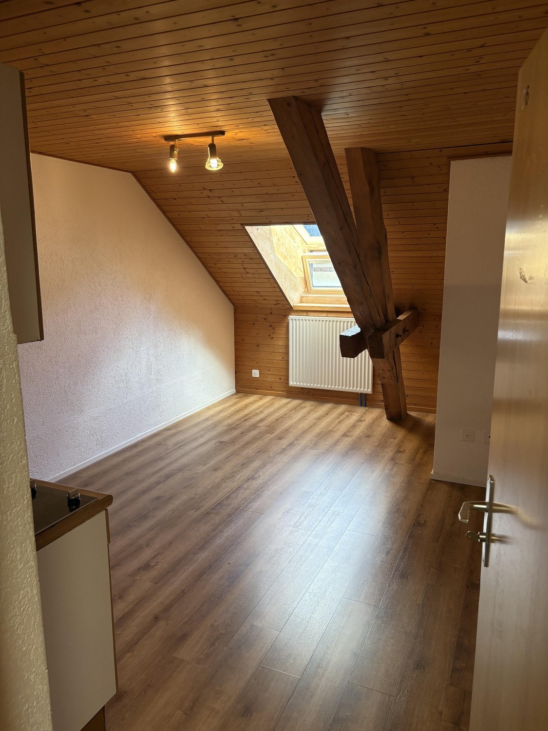 1 room single room, photo 1 sur 6