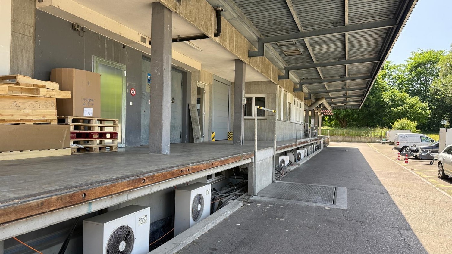 800m² commercial, photo 3 of 5