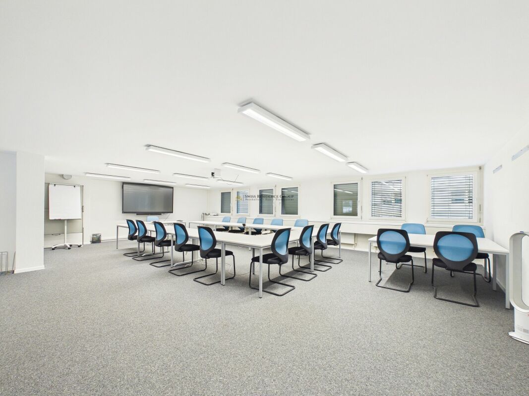 145m² office