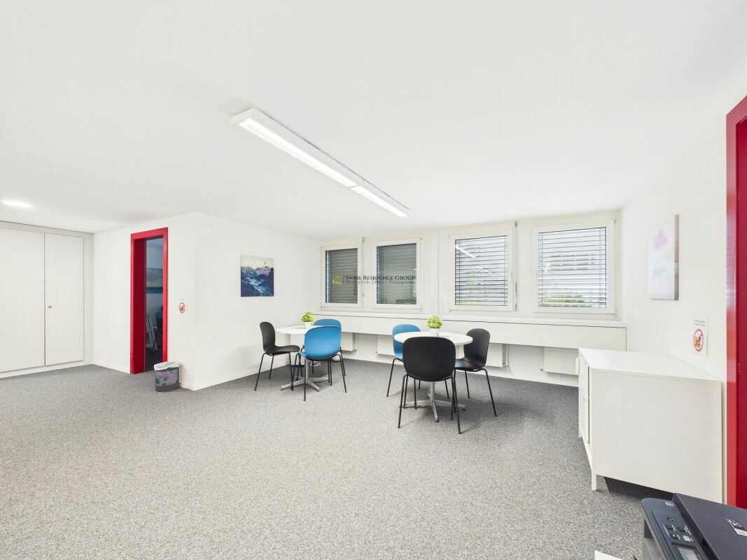 145m² office