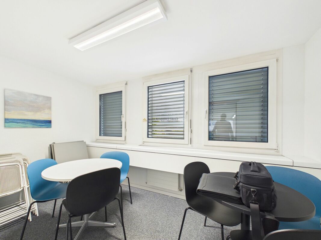 145m² office