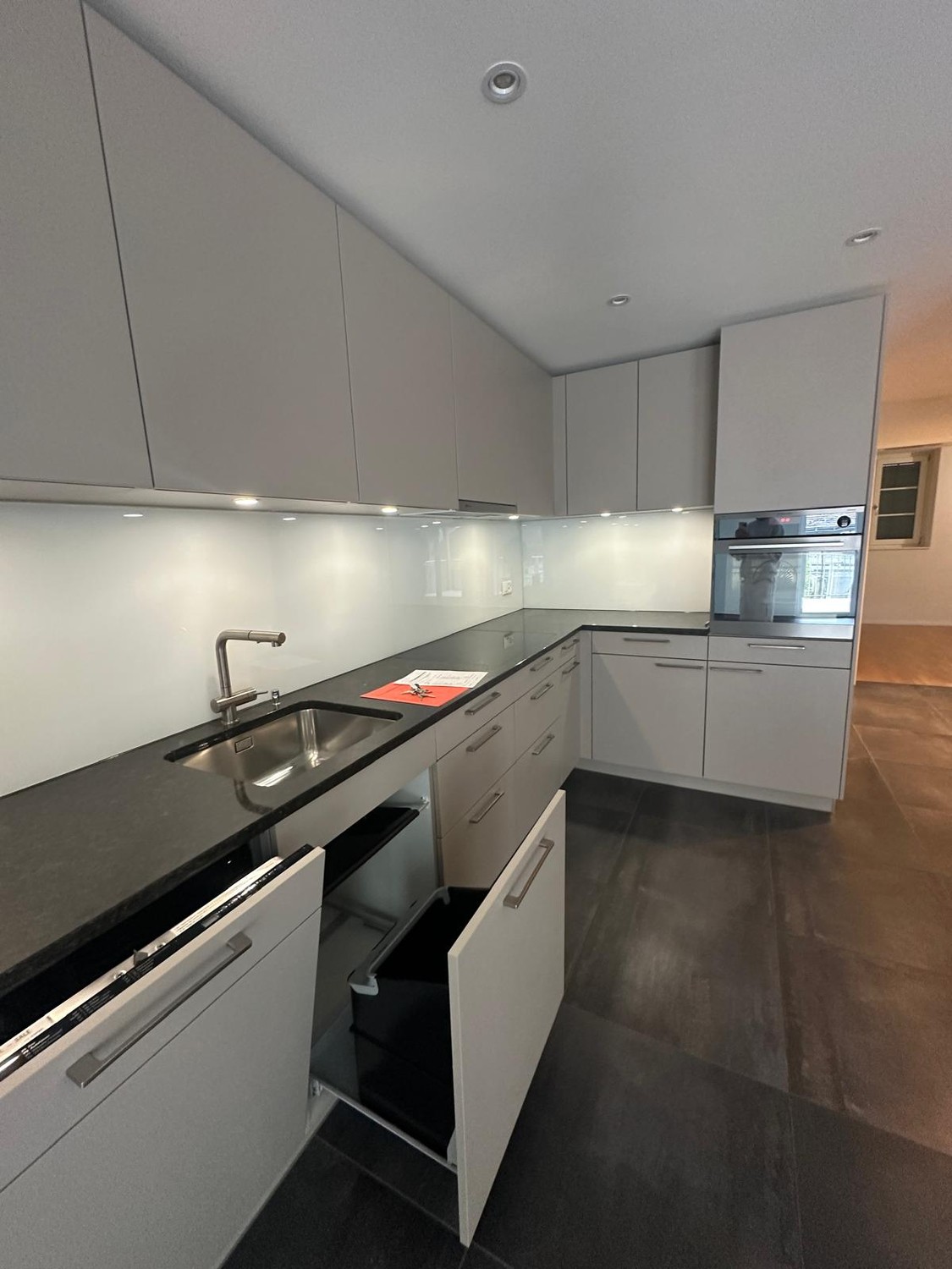 3 ½ rooms apartment, photo 1 of 9