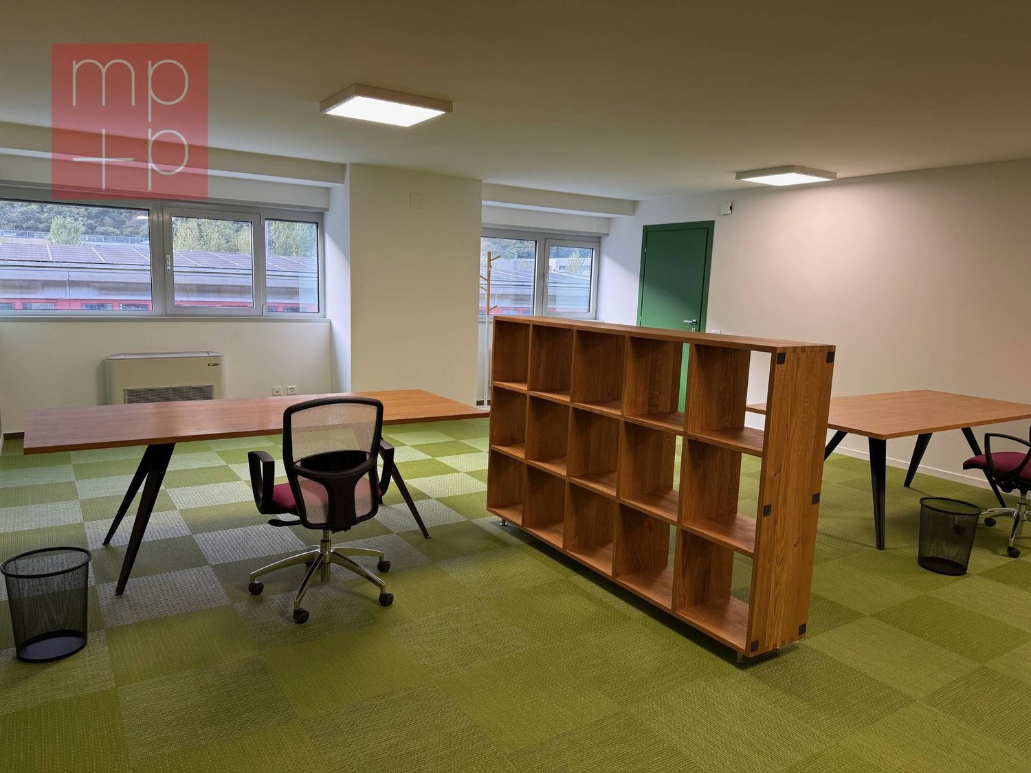 195m² office, photo 3 of 8