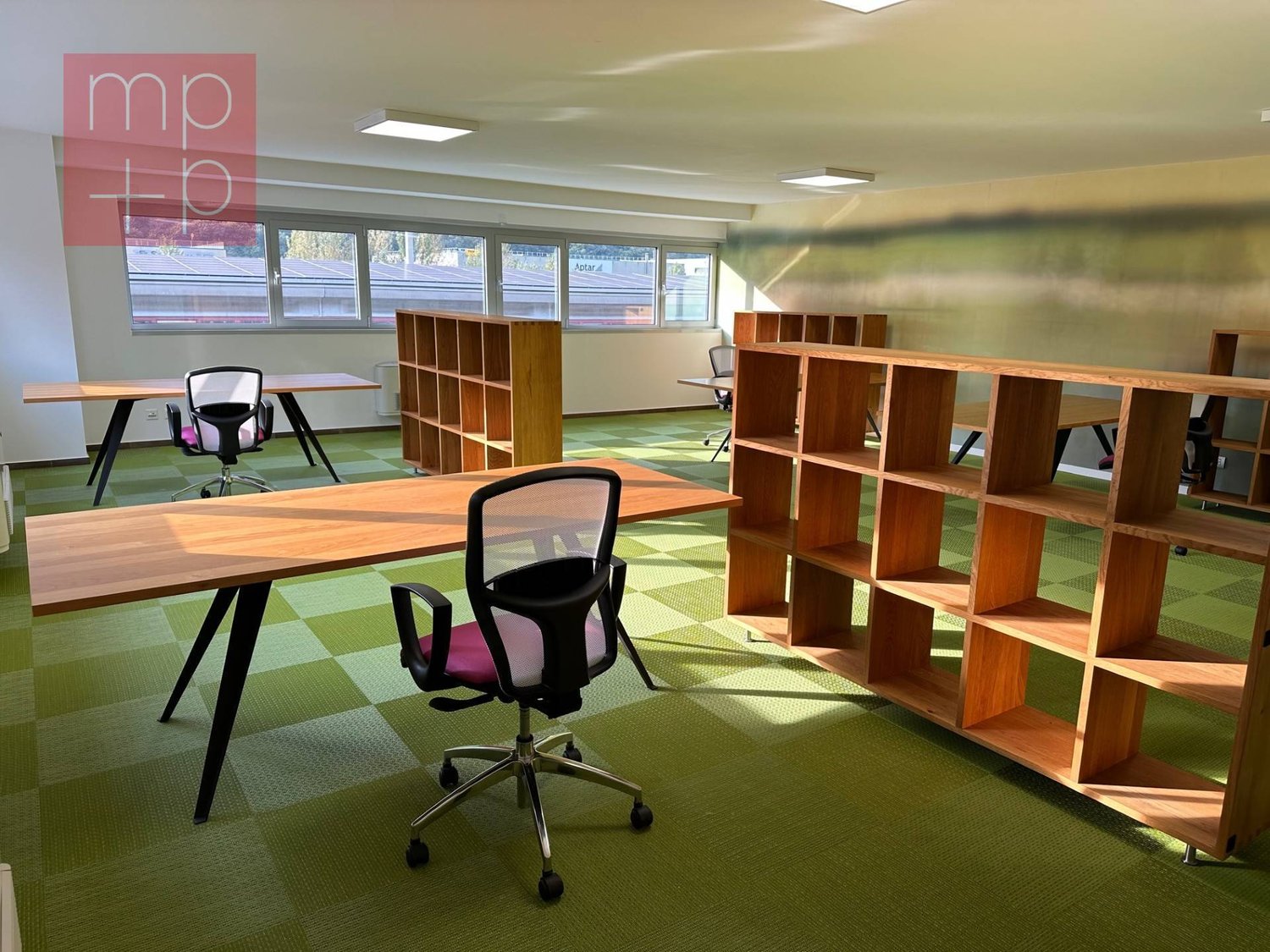 195m² office, photo 2 of 8