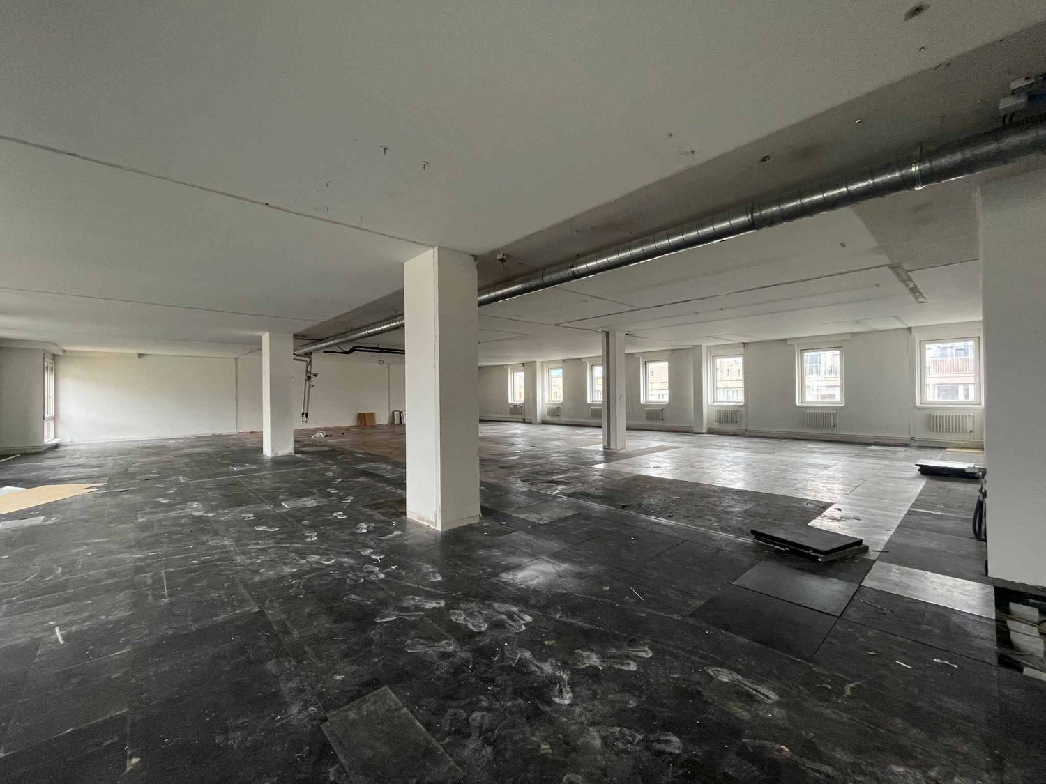 160m² office, photo 4 of 10