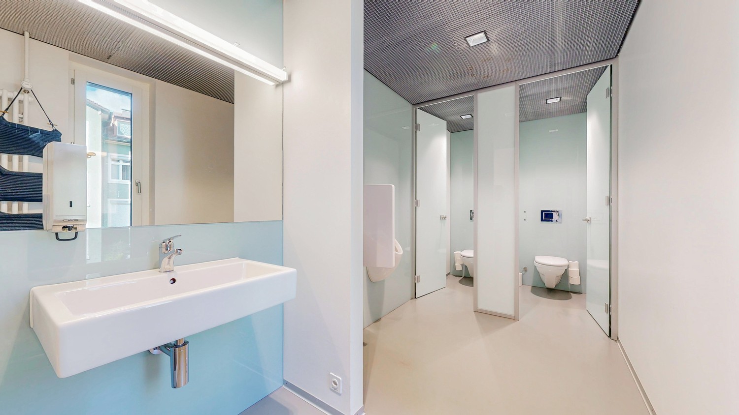 670m² office, photo 10 of 10
