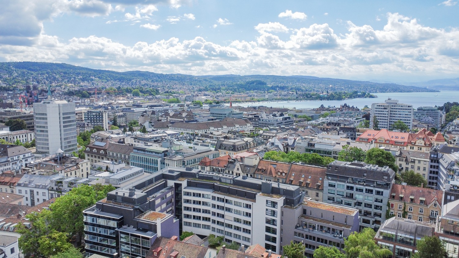 670m² office, photo 1 of 10
