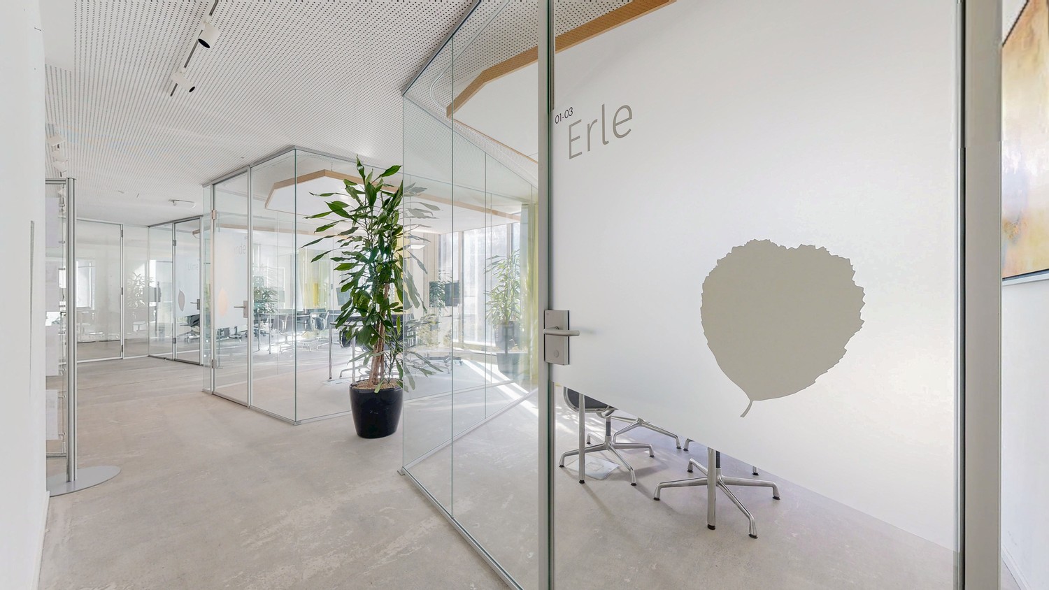 670m² office, photo 4 of 10