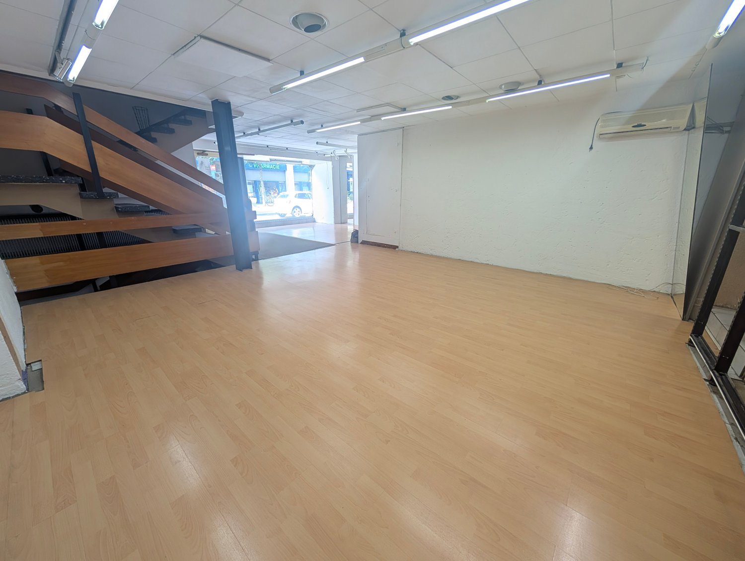 229m² commercial, photo 8 of 10