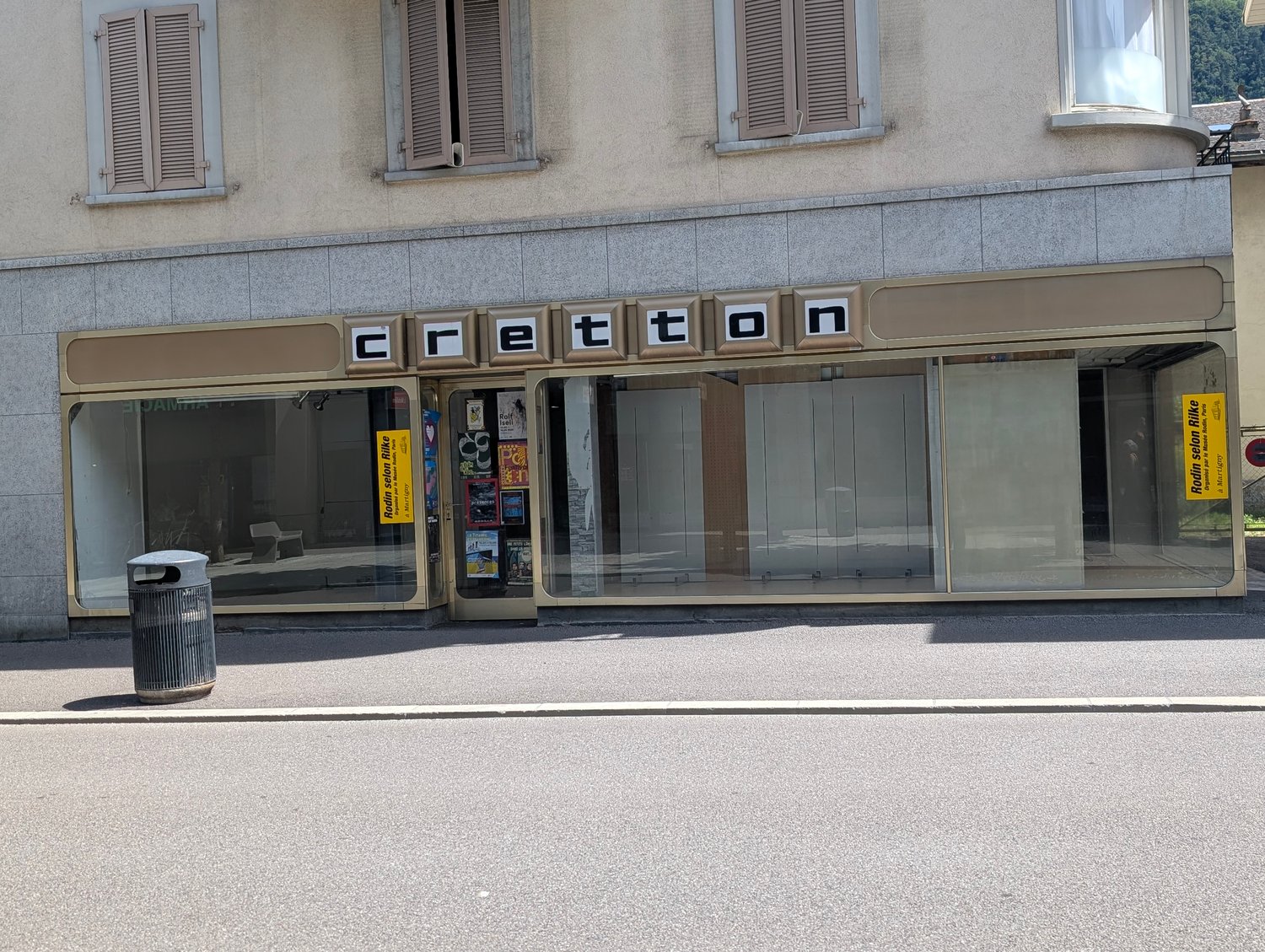 229m² commercial, photo 2 of 10