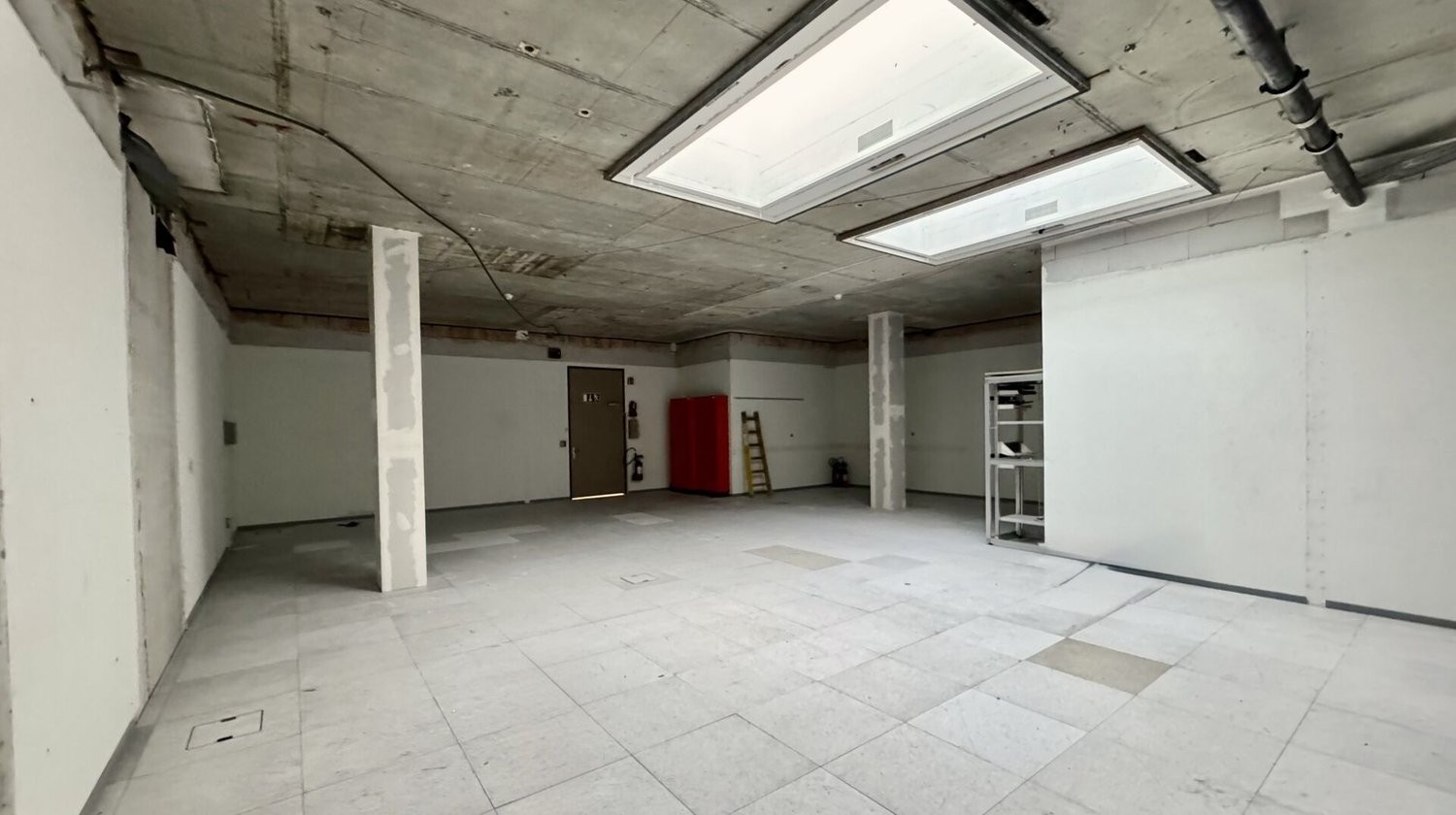 141m² commercial, photo 3 of 10