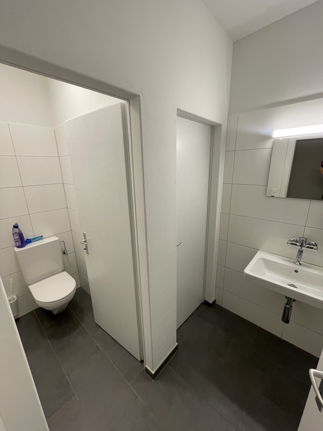 300-1240m² commercial, photo 8 of 10