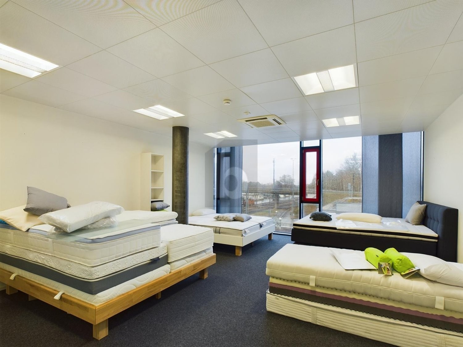 150m² office, photo 4 of 4