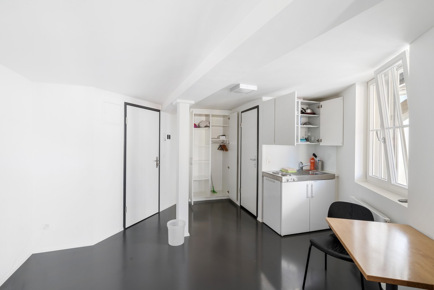 1 room furnished flat, photo 4 of 6