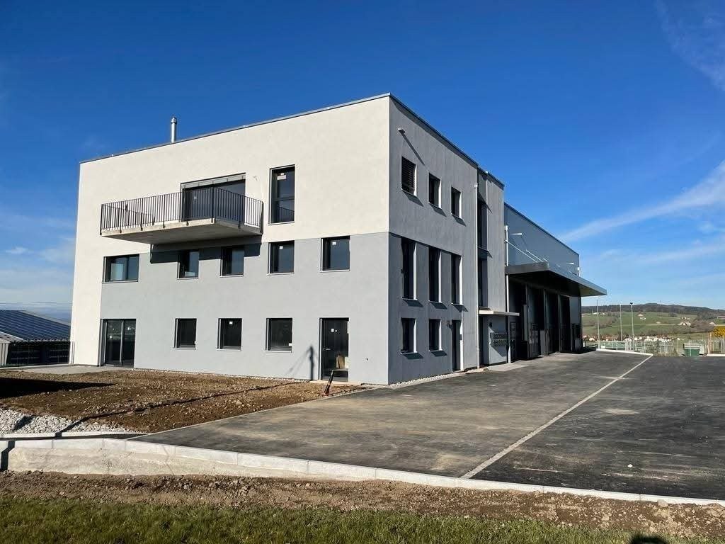 101m² office, photo 1 of 5