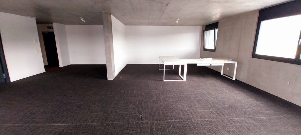 101m² office, photo 3 of 5
