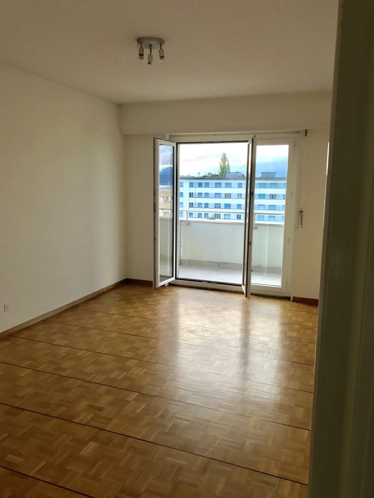 2 rooms apartment, photo 1 of 6