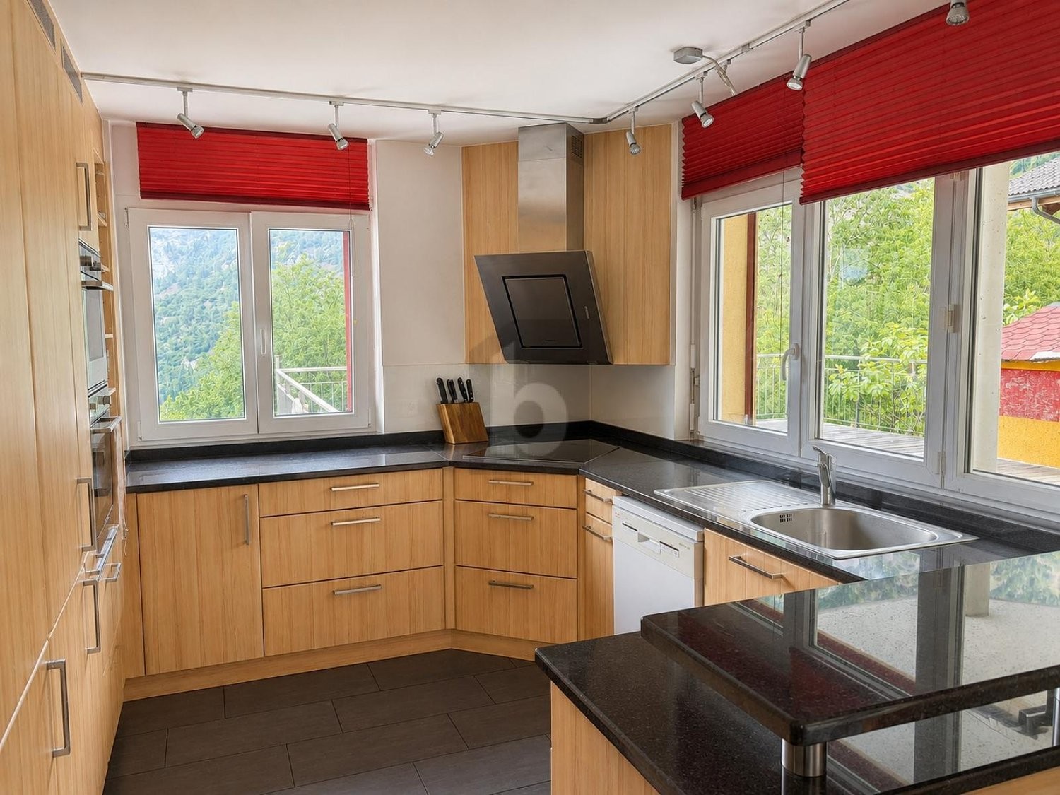 5 ½ room single house