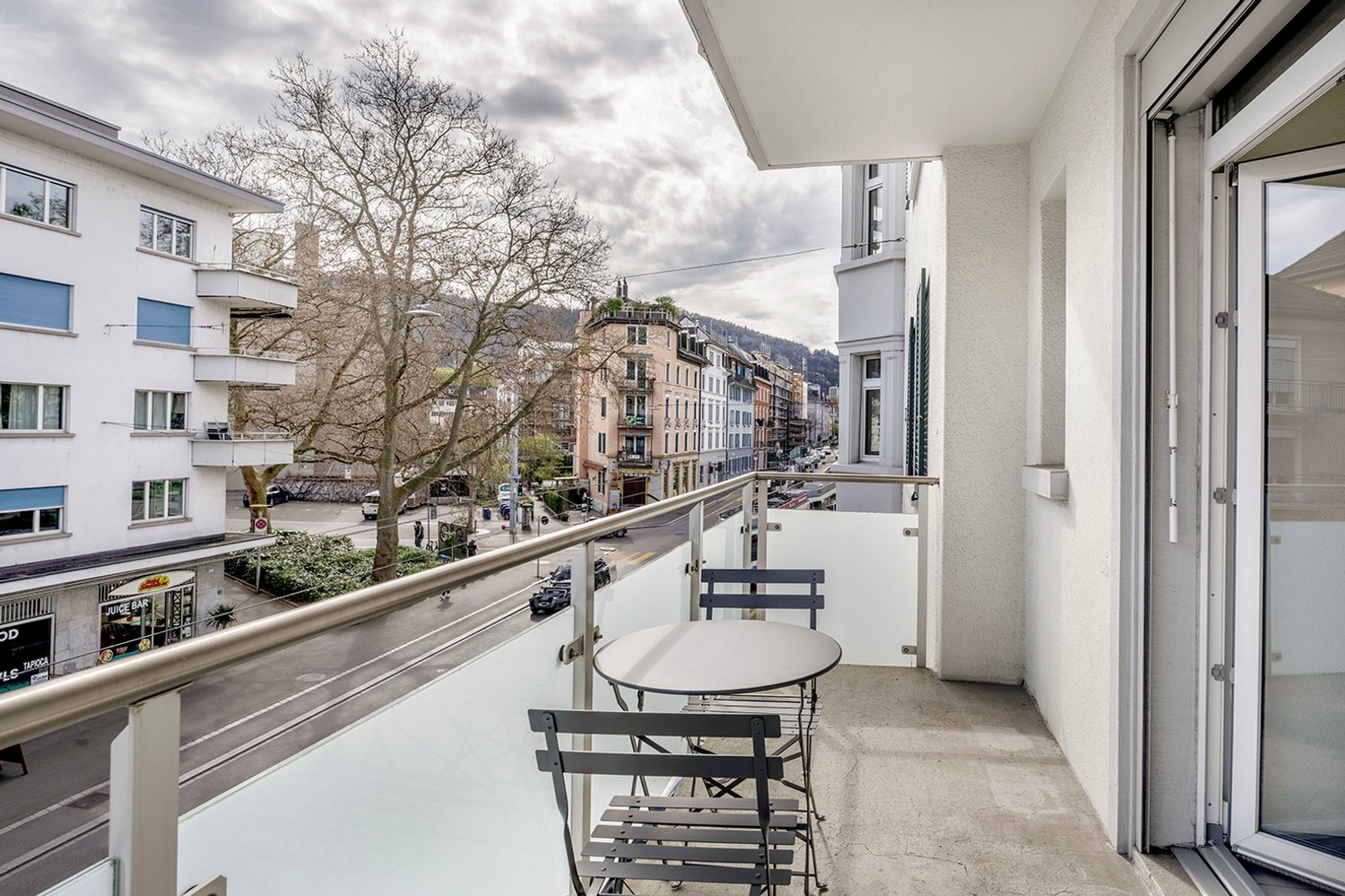2 ½ rooms furnished flat