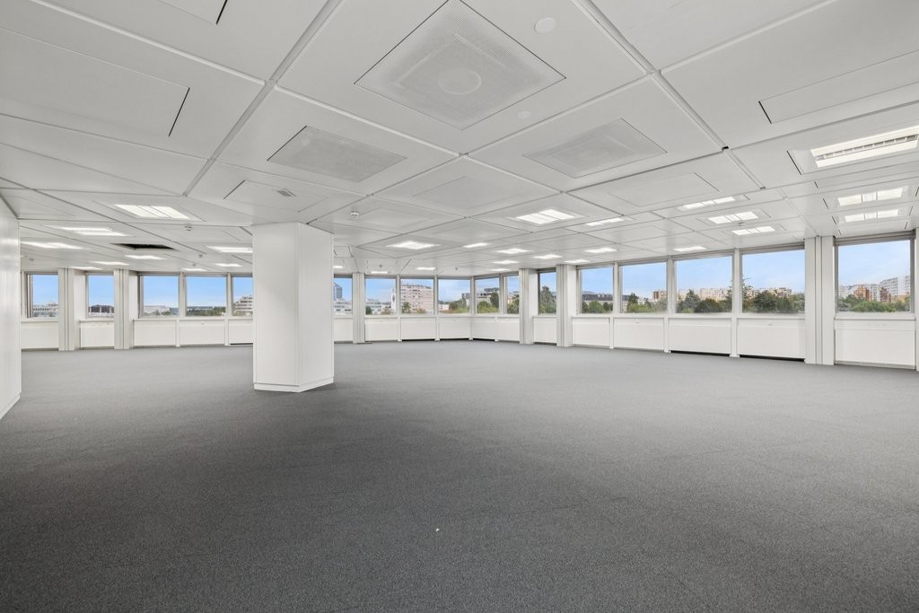 417m² office, photo 4 of 9