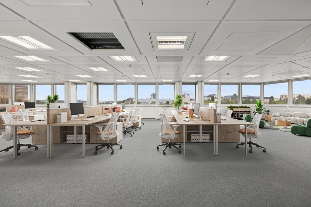 417m² office, photo 3 of 9
