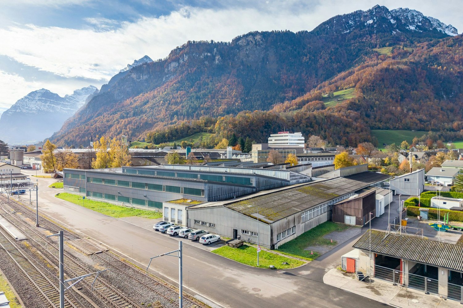 7530m² storage room