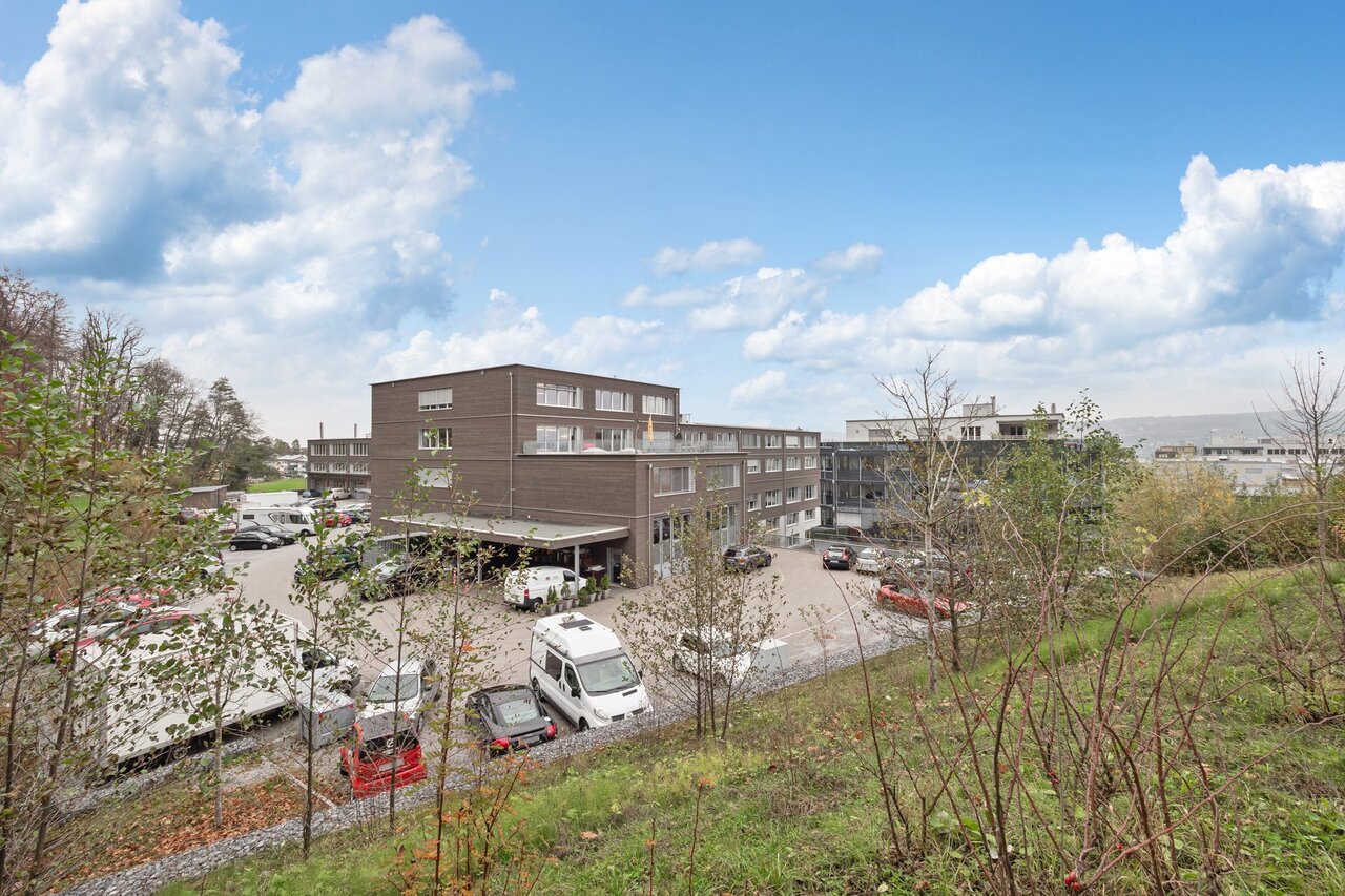 708m² commercial