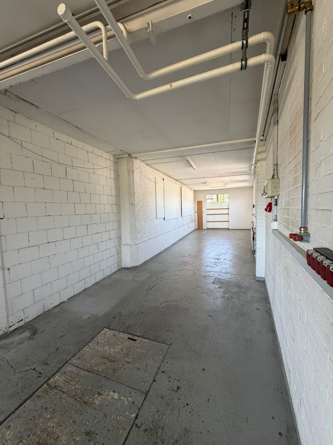 240m² shop, photo 4 of 10