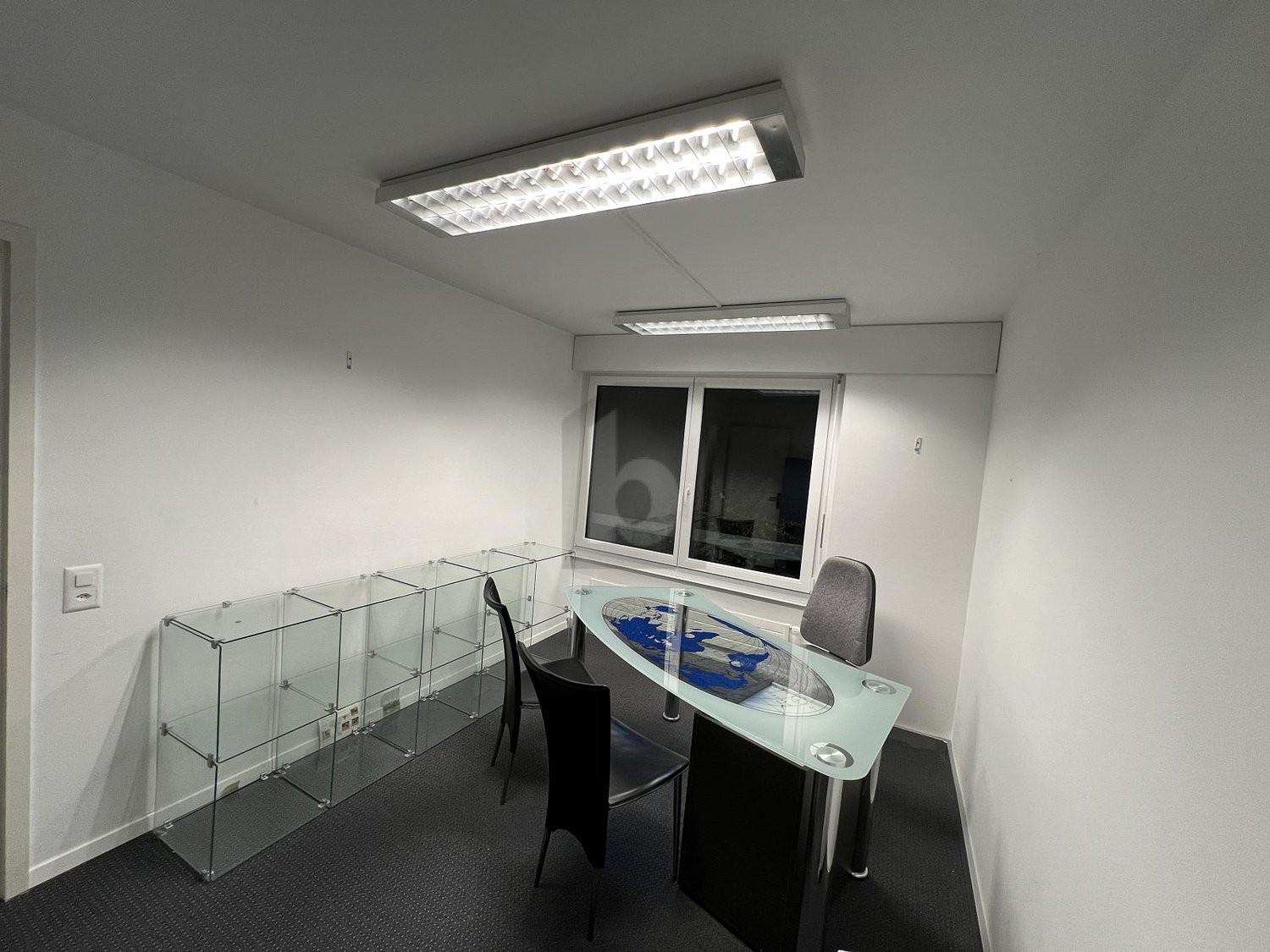 40m² Büro, Foto 1 von 3
